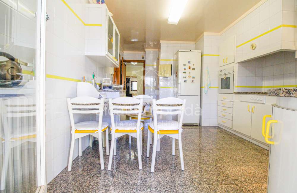 ¿Buscas una casa en Figueres con dos viviendas independientes?12