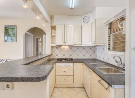 Desperta cada dia al costat del Mediterrani – Apartament amb piscina, pàrquing i vistes al mar al Far de Roses7