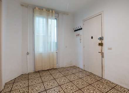 Viure al centre de Figueres amb espai, llum i tots els serveis.22