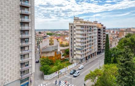 Solar en venta de 223 m² en el centro de figueres