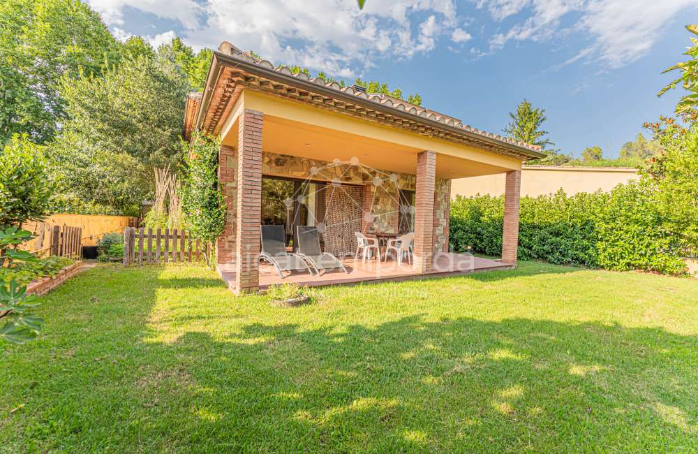 Busques una casa independent on gaudir de tranquil·litat, privacitat i natura?24