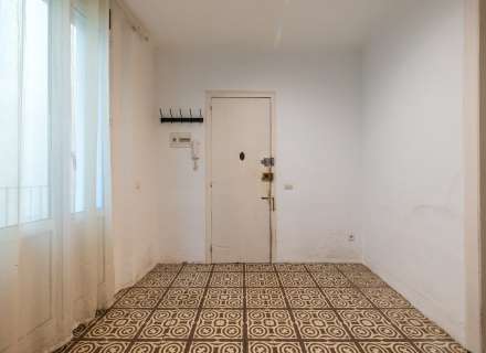 Viure al centre de Figueres amb espai, llum i tots els serveis.1