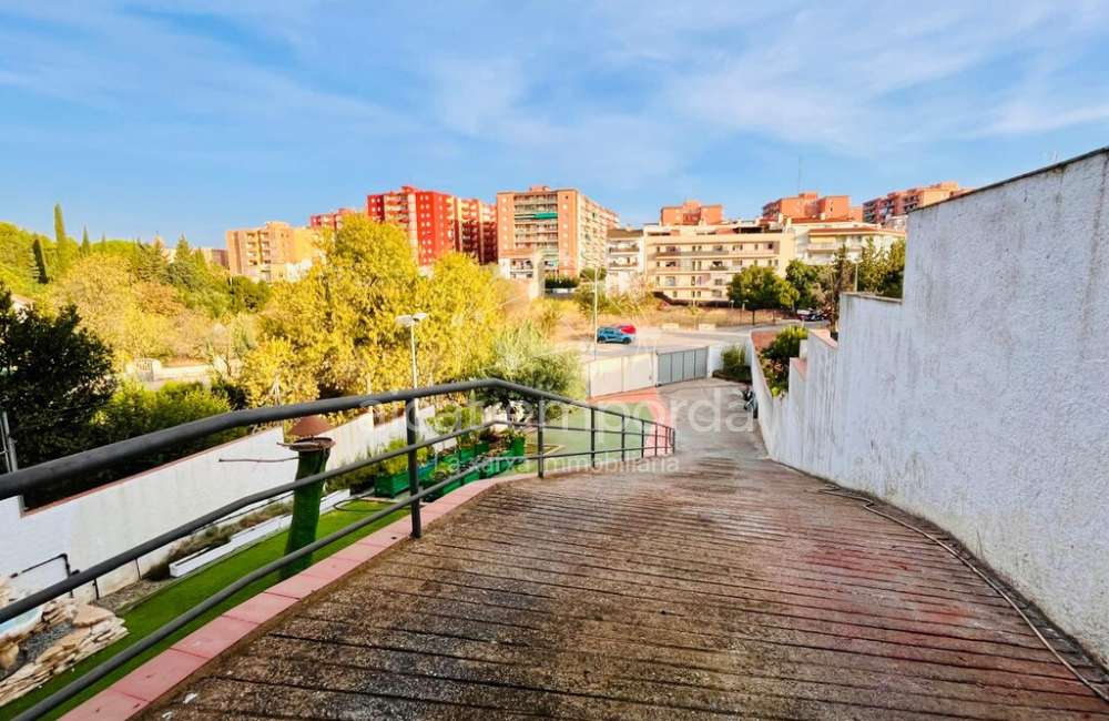 Figueres. Local comercial + soterrani en venda (C/Empordà).6