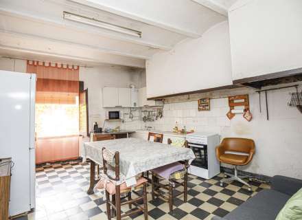 Casa del segle XIX amb ampli terreny a Palau de Santa Eulalia8