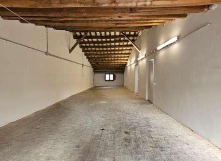 Edificio en centro ciudad de 496m2 en 3 plantas c/. Nou de Figueres19