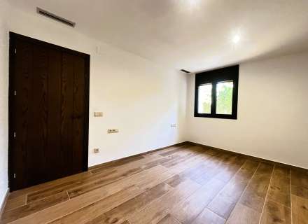 Maison moderne avec jardin et fort potentiel à Pontós.19