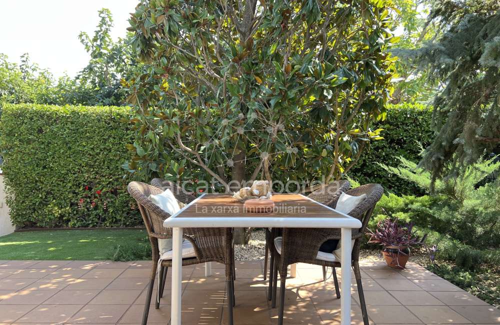 Encantadora casa de planta baja con jardín en l’Armentera47
