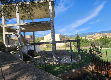 Parcel·la en venda dins del poble9