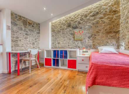 Casa de piedra con vistas excelentes a L'Albera.32