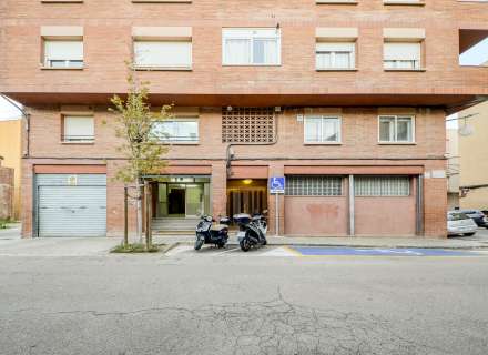 La versatilitat d'un local comercial de 270,60 m225