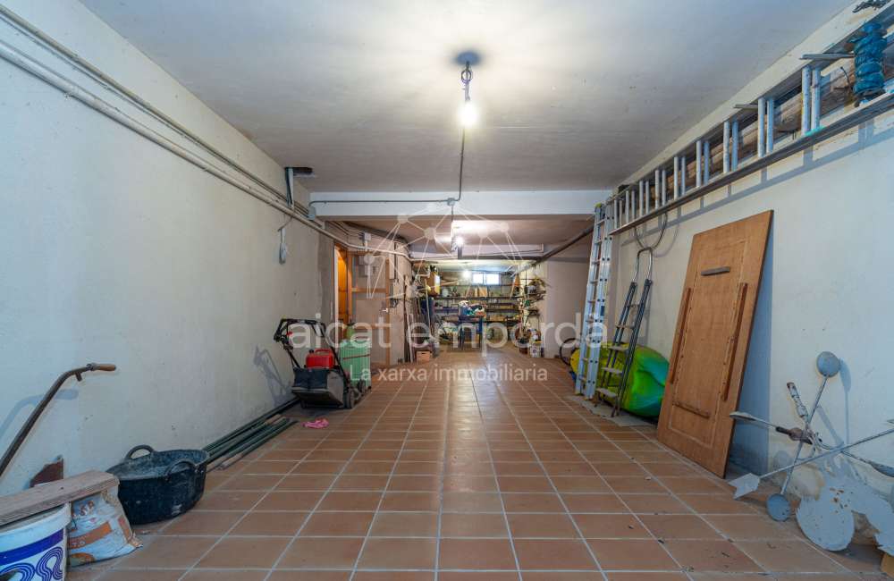 Maison/villa individuelle de style rustique, située à Bon Relax, à Sant Pere Pescador, à 1 km de la mer.49
