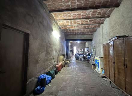 House with garden in the center of Figueres.6