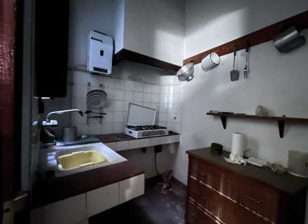 House with garden in the center of Figueres.9