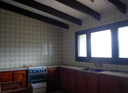 Magnifica finca ganadera y forestal en Vidrà a 3,5 km del pueblo con un camino de acceso pavimentado. Con una extensión de 108 hectáreas.33