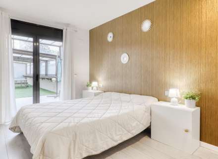 Amb llicencia Turística. Edifici Panna. Avda Salvador Dalí.3