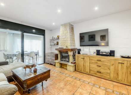 Calidez y tranquilidad es lo que ofrece esta amplia vivienda.9