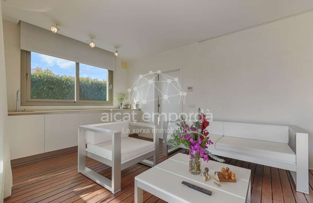 Casa de alto standing en La Jonquera: lujo entre montañas con piscina privada climatizada y vistas espectaculares69