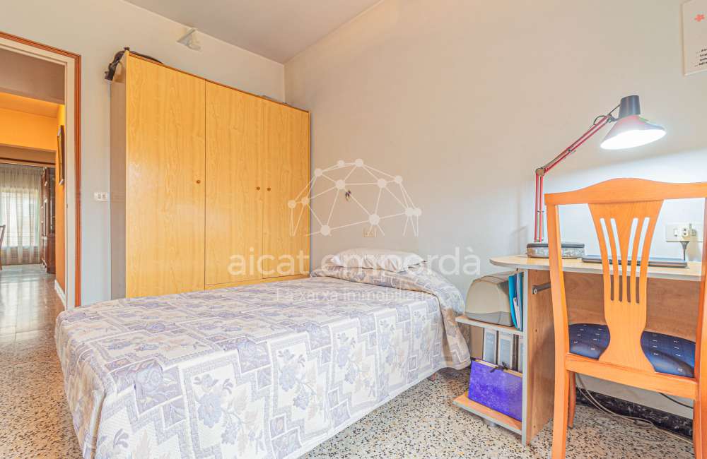 Estàs buscant una casa a Vilafant?13