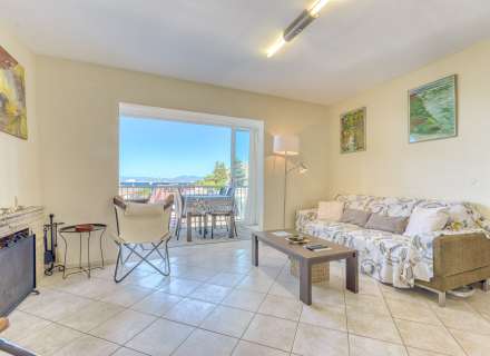 Desperta cada dia al costat del Mediterrani – Apartament amb piscina, pàrquing i vistes al mar al Far de Roses10