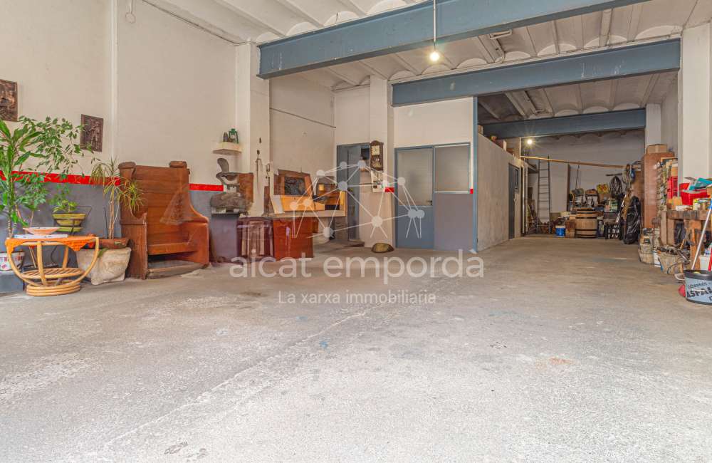 Estàs buscant una casa a Vilafant?26