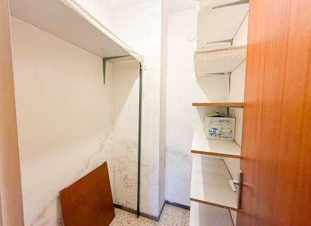 Piso de 4 habitaciones con balcón en Creu de la Ma19