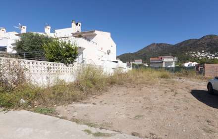 Construisez votre nouvelle maison à quelques minutes de la plage! bonne opportunité!
