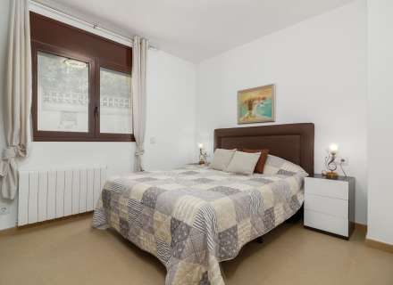 Magnifique maison moderne à Pau, située dans un quartier calme et privé de la Costa Brava.40