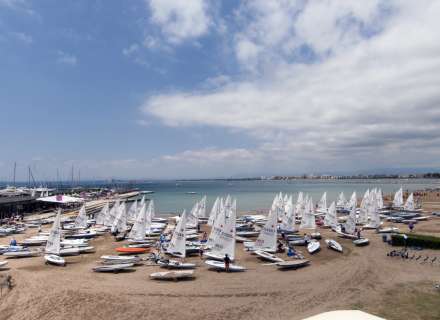 ¡A tan solo 30m de la playa y con licencia turística!25