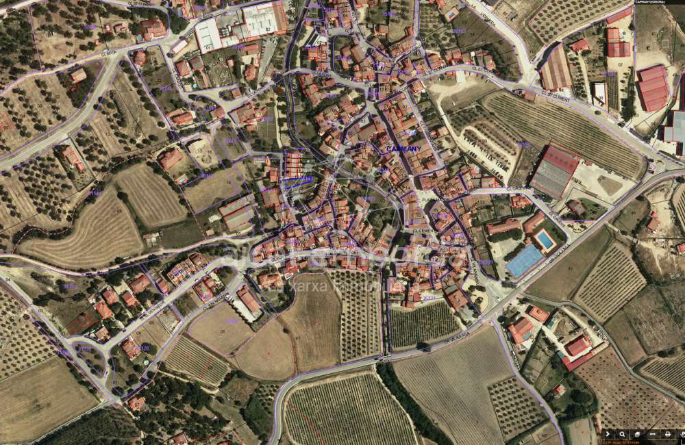 Parcel·la en venda dins del poble20