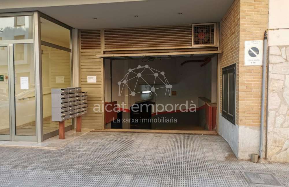 Parking spaces for sale in Llançà1