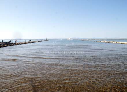 Gran apartament de 3 dormitoris amb boniques vistes a la muntanya a minuts de la platja.33