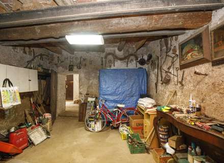 Casa del segle XIX amb ampli terreny a Palau de Santa Eulalia35