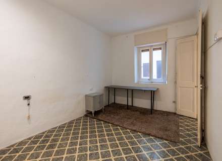 Viure al centre de Figueres amb espai, llum i tots els serveis.9