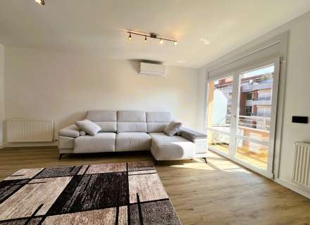 Pis ampli i lluminós al cor de la ciutat.1