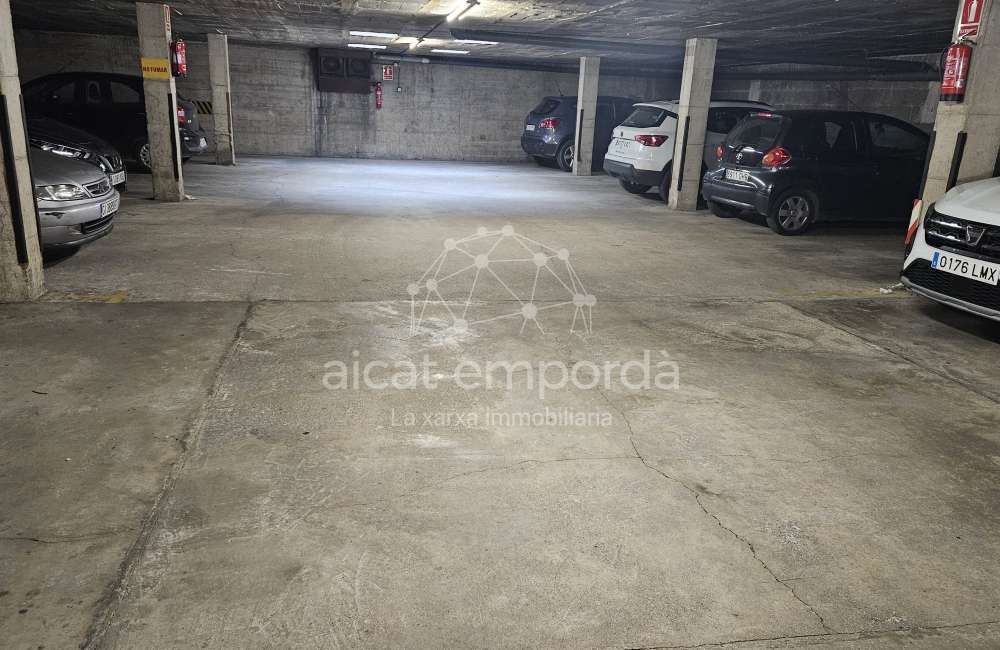 Plaça d'aparcament en venda CARRER PERE III de Figueres.1