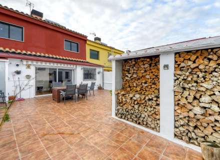 Calidez y tranquilidad es lo que ofrece esta amplia vivienda.35