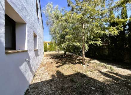 Maison moderne avec jardin et fort potentiel à Pontós.38