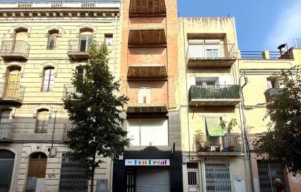 Edificio en venta en figueres (calle peralada).