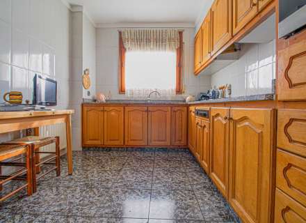 Casa cantonera amb gran terrassa i garatge a Cabanes17