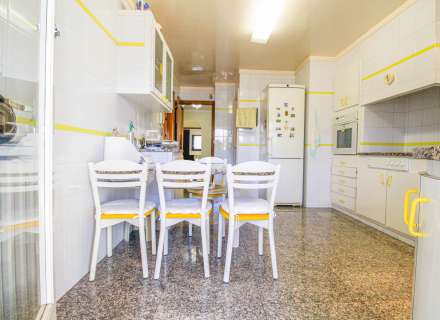 Busques una casa a Figueres amb dues vivendes independents?12