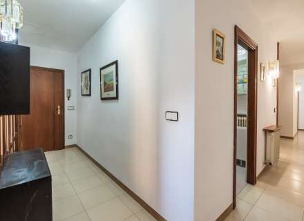 ¡Vive con amplitud y comodidad en el centro de Figueres!2