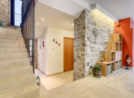 Casa de piedra con vistas excelentes a L'Albera.25