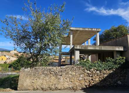 Parcel·la en venda dins del poble6