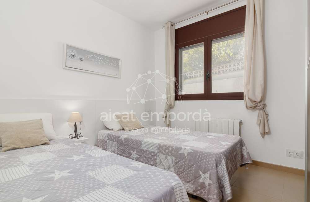 Magnífica casa moderna en Pau, ubicada en una zona tranquila y privada de la Costa Brava.43