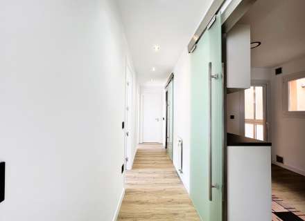 Pis ampli i lluminós al cor de la ciutat.10