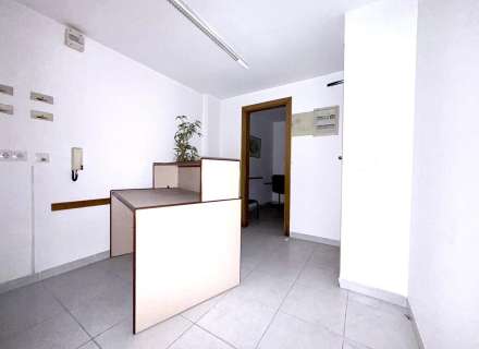 Local entresòl en venda (Figueres)8