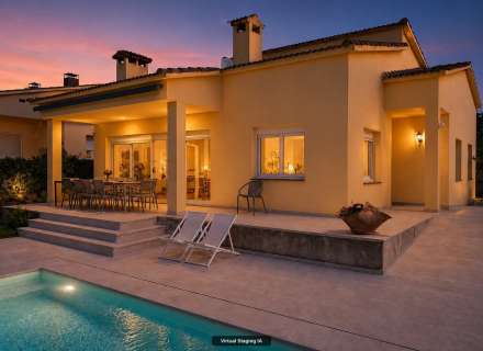 Maison à vendre à Bàscara avec piscine, jardin et grand terrain de 525 m²0