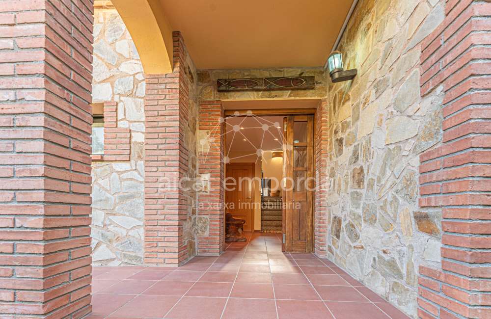 Busques una casa independent on gaudir de tranquil·litat, privacitat i natura?28
