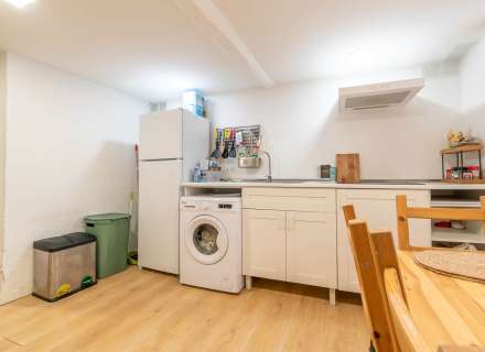 Bonita casa parcialmente reformada.1