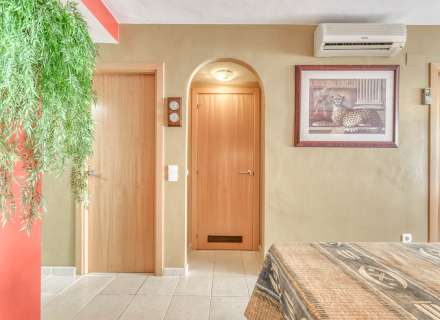 Apartament a Salata amb vista parcial al mar, gran terrassa i aparcament privat.17